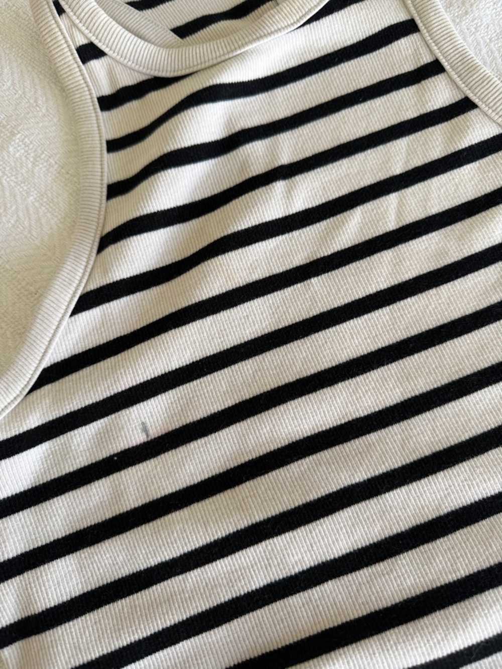 H&M CROPPED RIBBED TANK TOP | Great Bundle Item - Picture 4 of 5